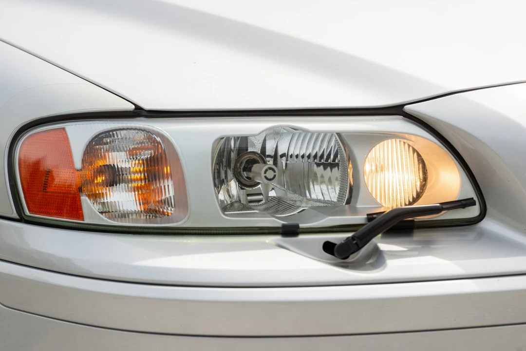 2005 Volvo S60 R 1st Gen - Image 19 of 31