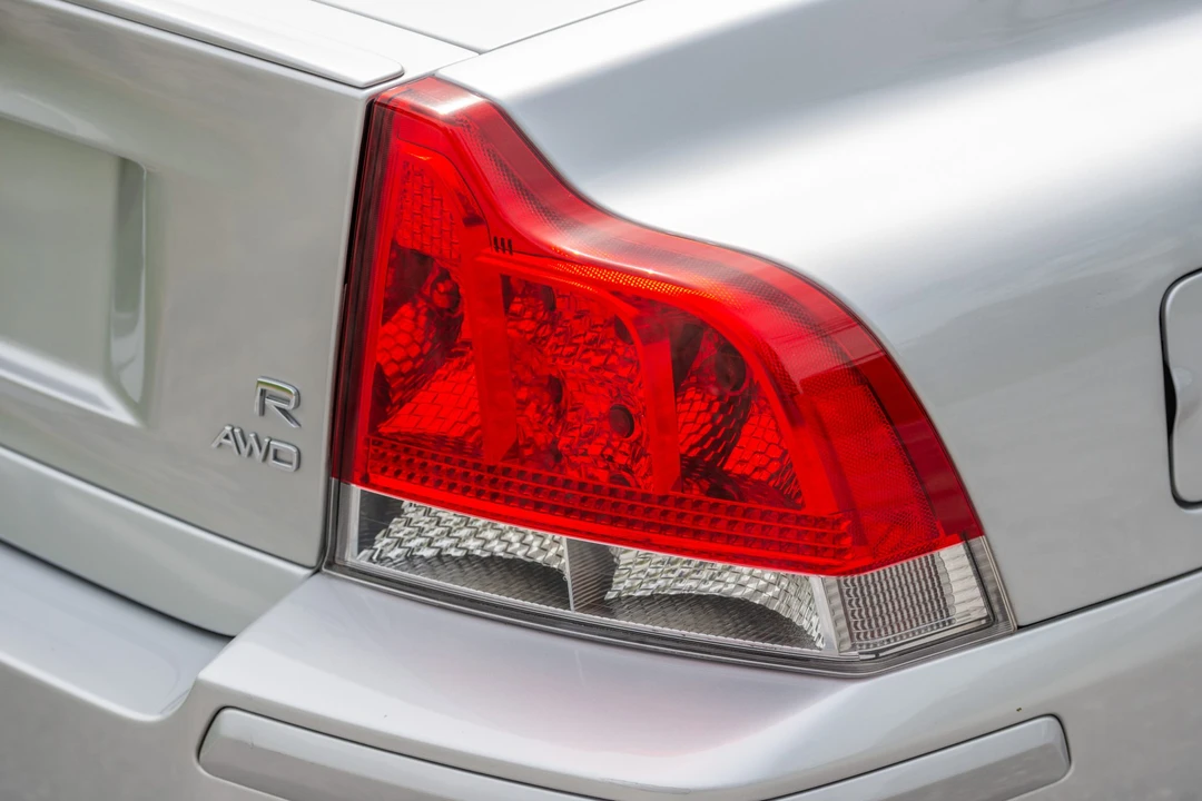 2005 Volvo S60 R 1st Gen - Image 28 of 31