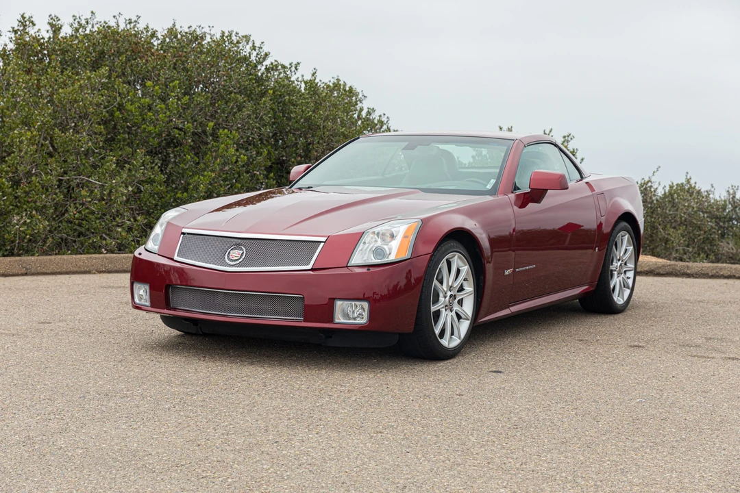 2006 Cadillac XLR-V - Image 11 of 31
