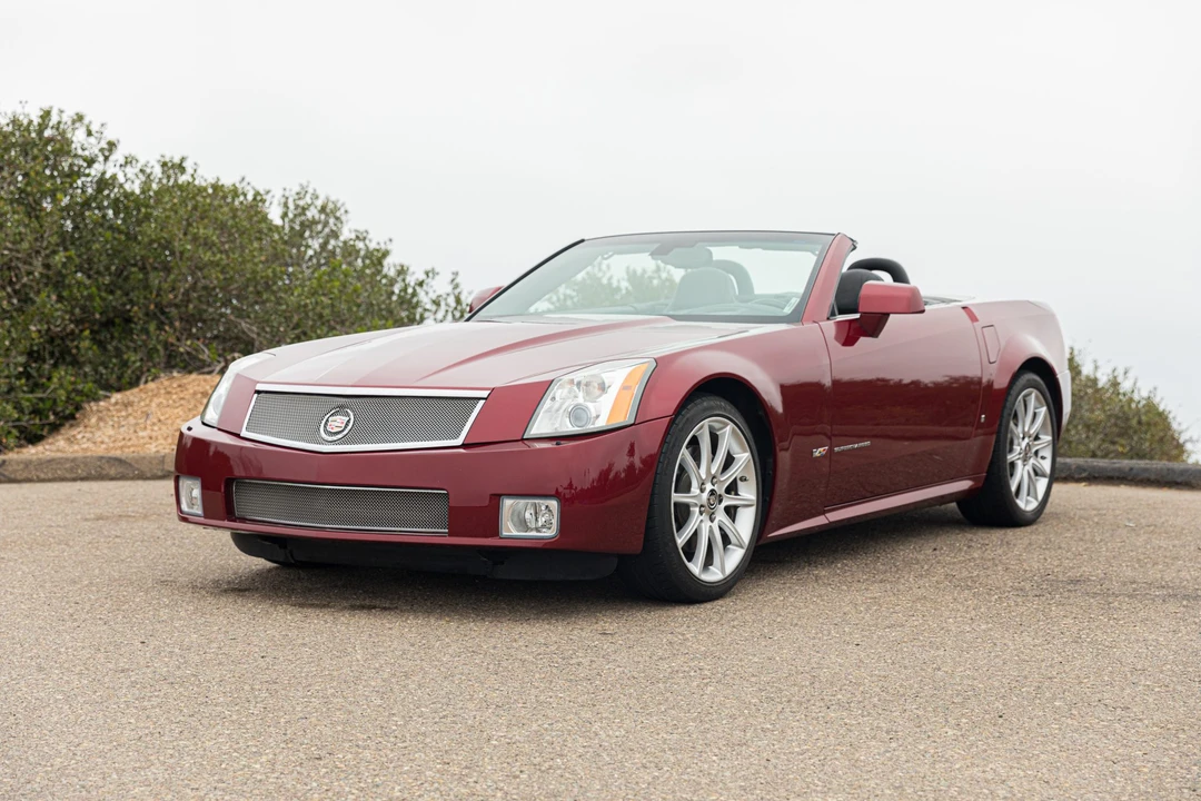 2006 Cadillac XLR-V - Image 16 of 31
