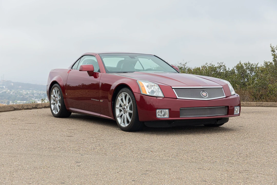 2006 Cadillac XLR-V - Image 3 of 31