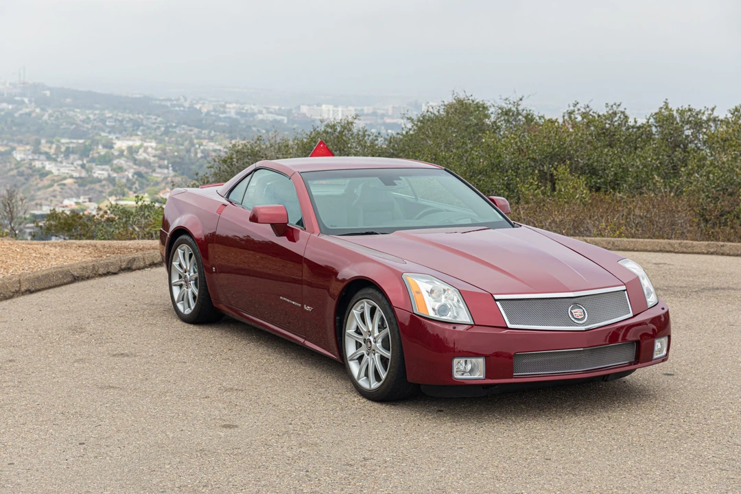 2006 Cadillac XLR-V - Image 5 of 31