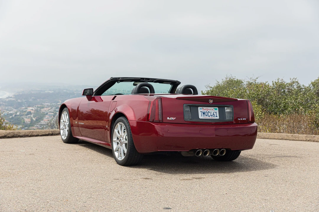2006 Cadillac XLR-V - Image 21 of 31