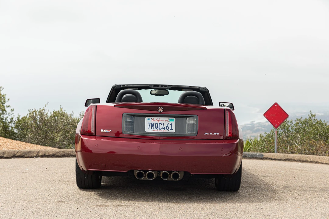 2006 Cadillac XLR-V - Image 26 of 31