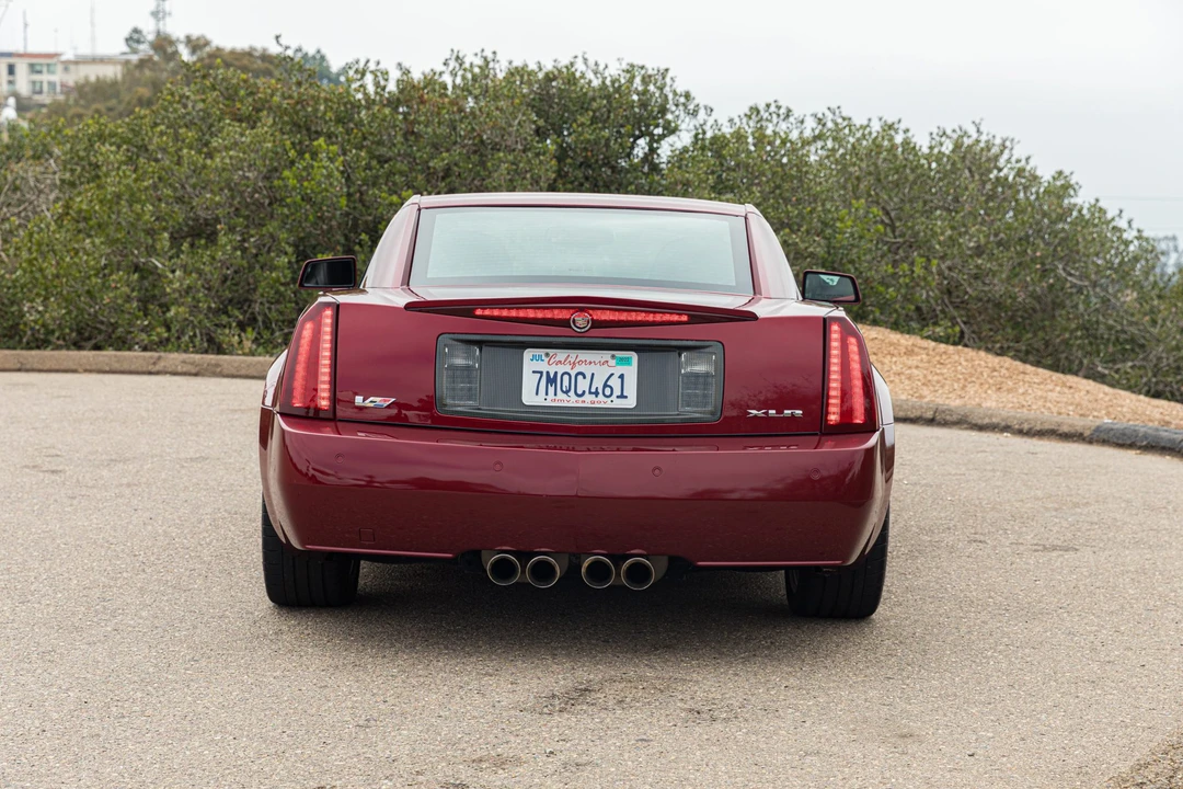 2006 Cadillac XLR-V - Image 14 of 31