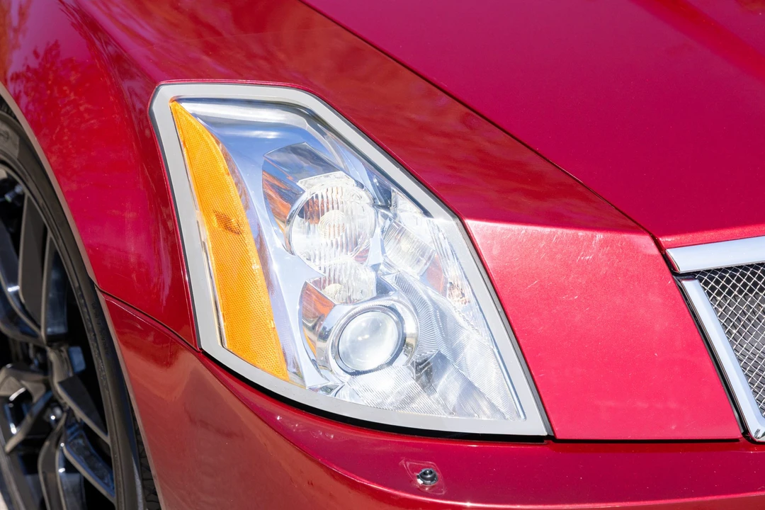 2006 Cadillac XLR-V - Image 17 of 31