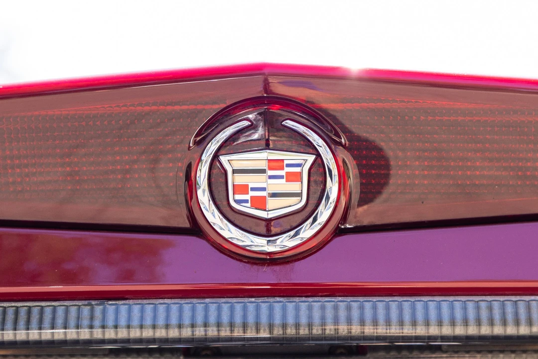 2006 Cadillac XLR-V - Image 25 of 31