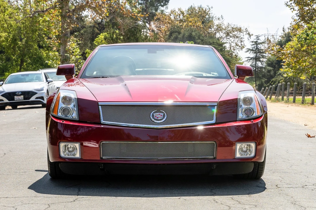 2006 Cadillac XLR-V - Image 16 of 31