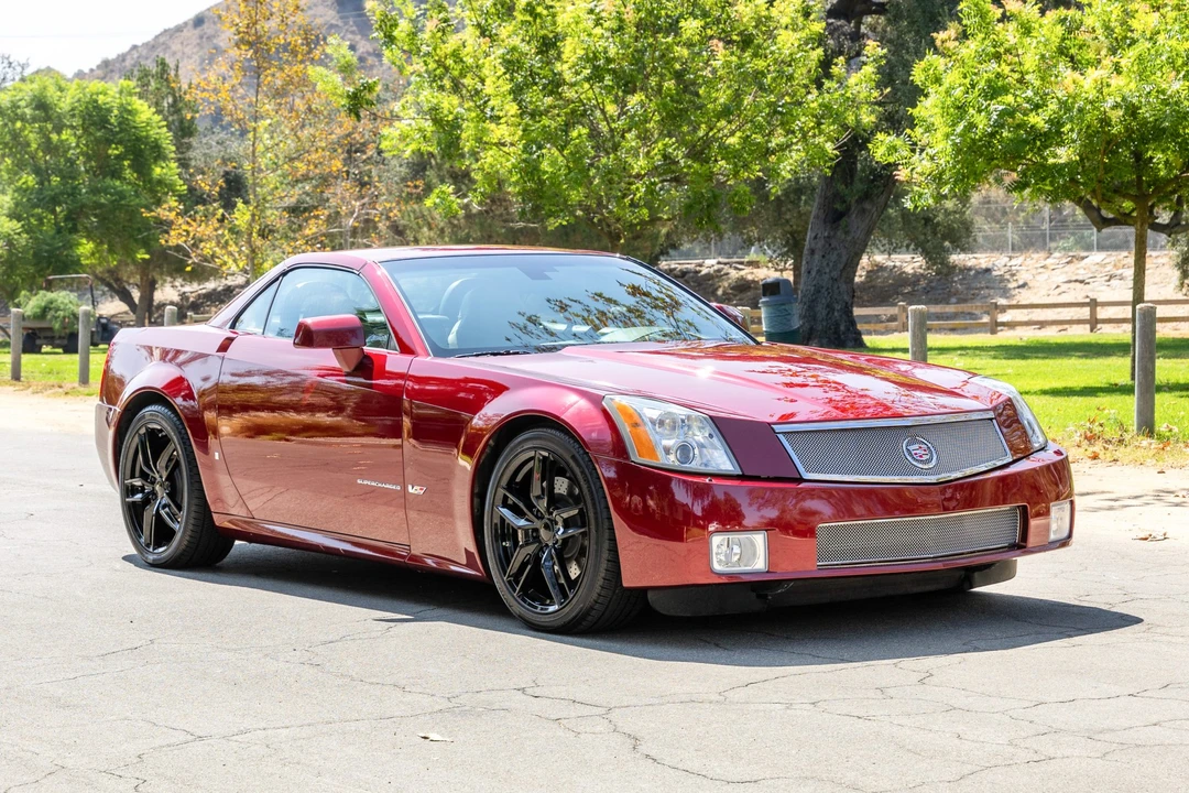 2006 Cadillac XLR-V - Image 15 of 31