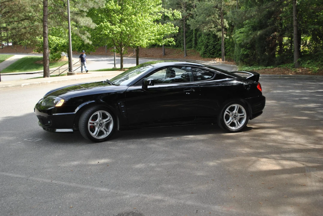 2006 Hyundai Tiburon - Image 21 of 31
