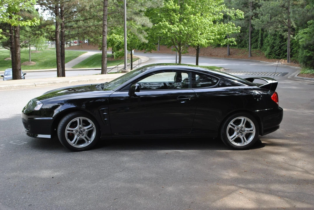 2006 Hyundai Tiburon - Image 20 of 31