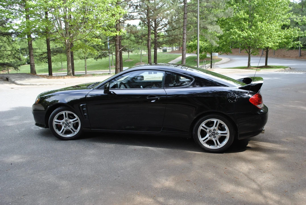 2006 Hyundai Tiburon - Image 19 of 31
