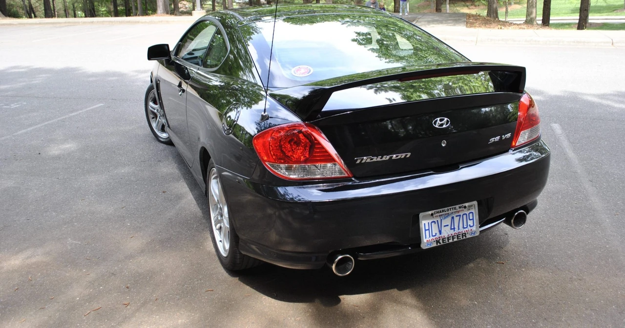 2006 Hyundai Tiburon - Image 16 of 31
