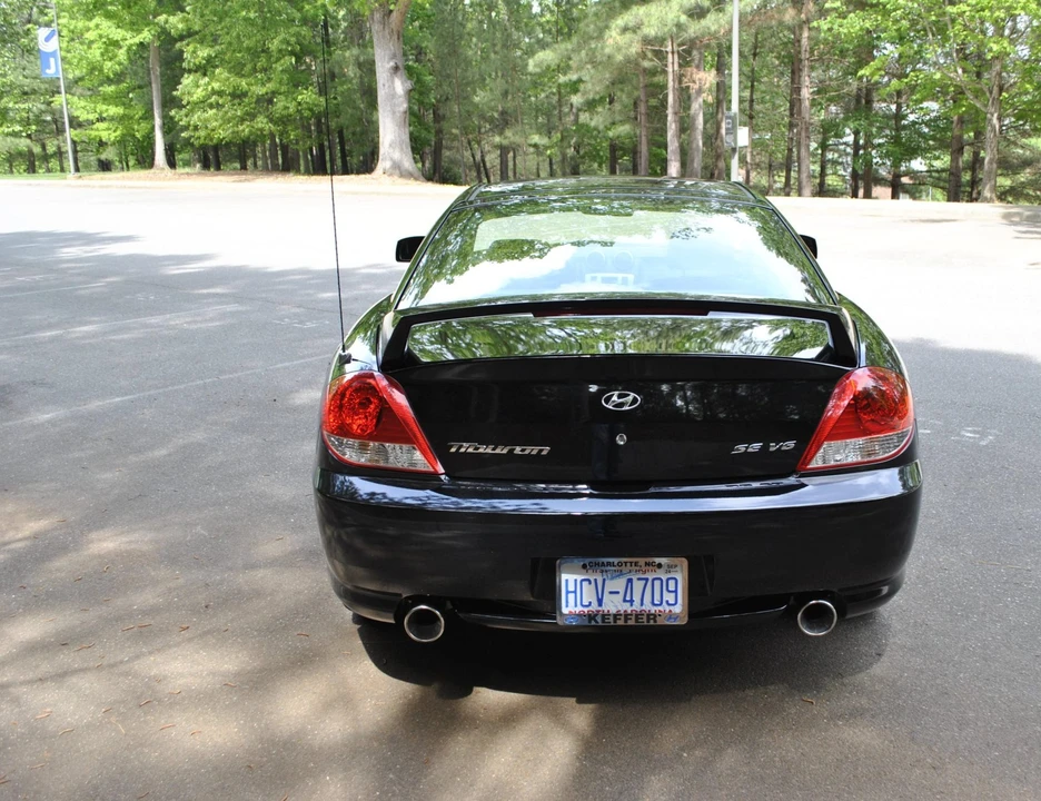 2006 Hyundai Tiburon - Image 15 of 31