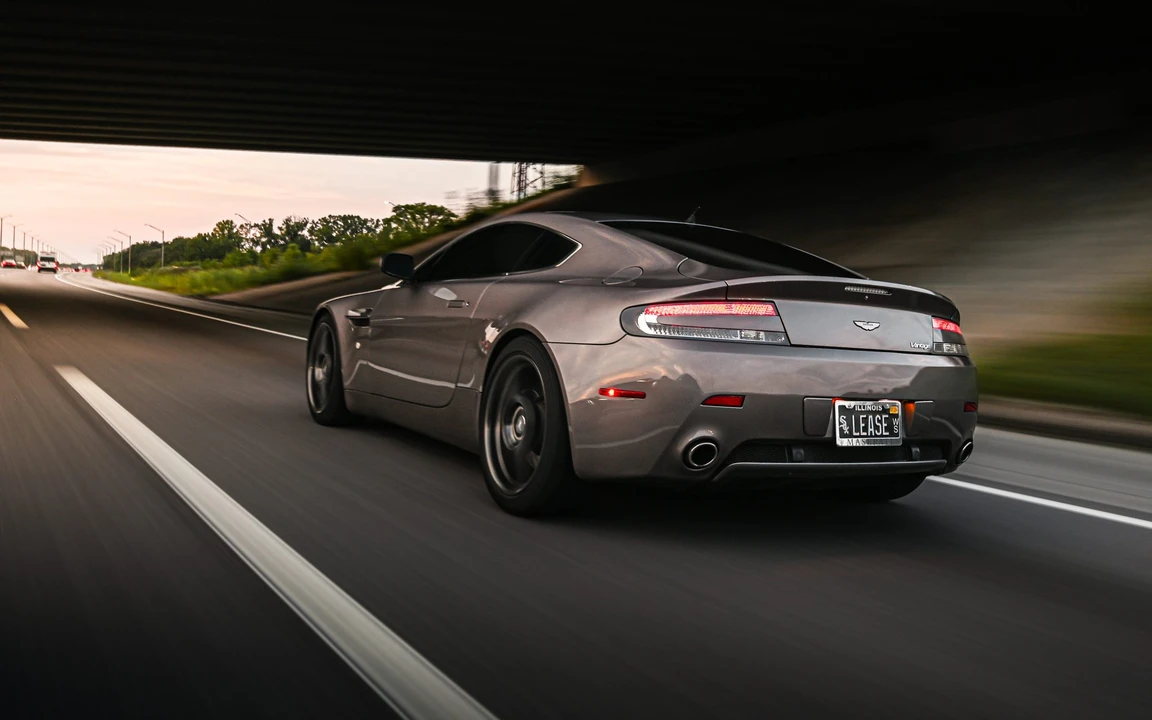 2007 Aston Martin V8 Vantage (2006-2017) - Image 8 of 31