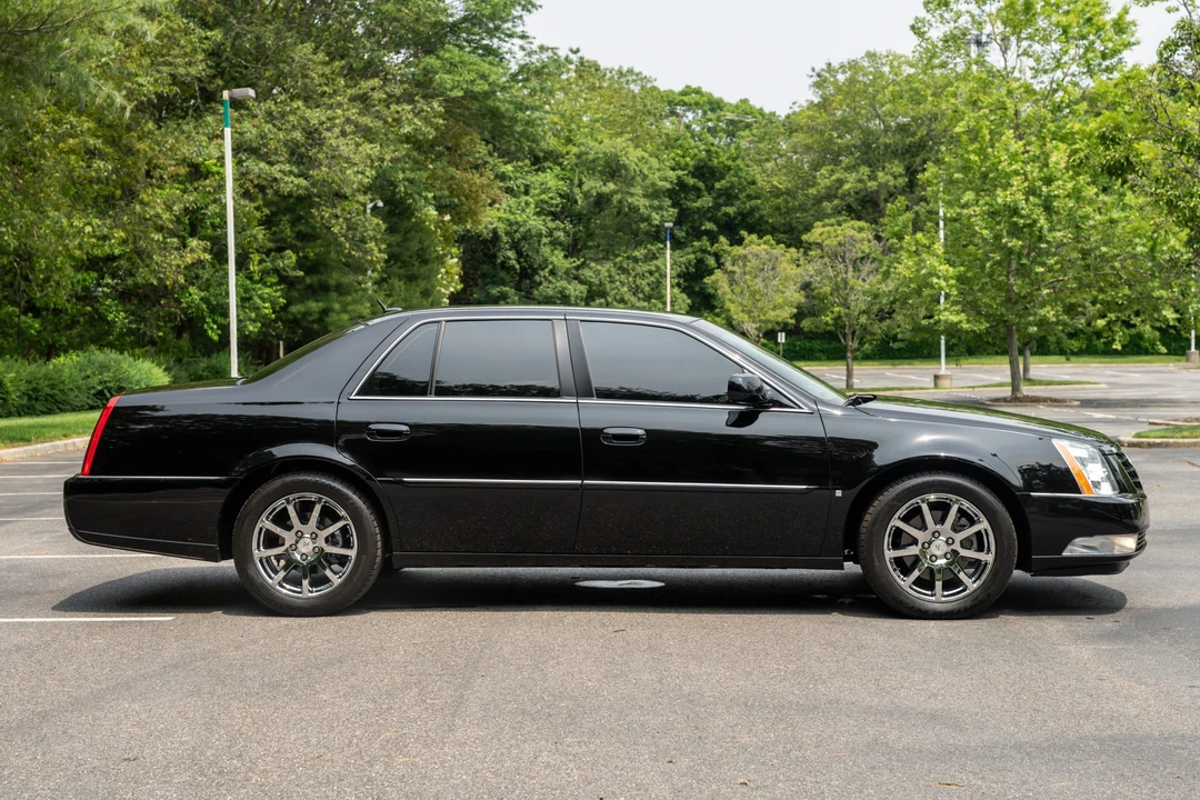 2007 Cadillac DTS - Image 5 of 31