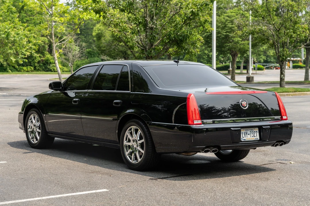 2007 Cadillac DTS - Image 8 of 31