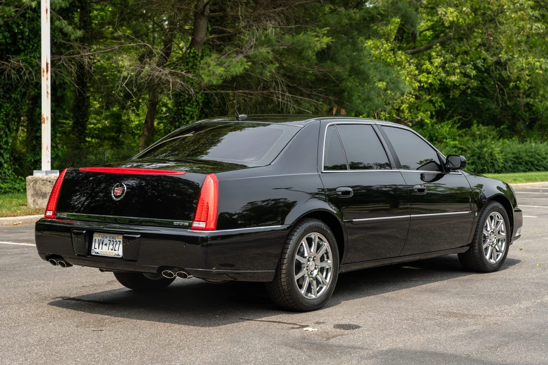 2007 Cadillac DTS - Image 6 of 31