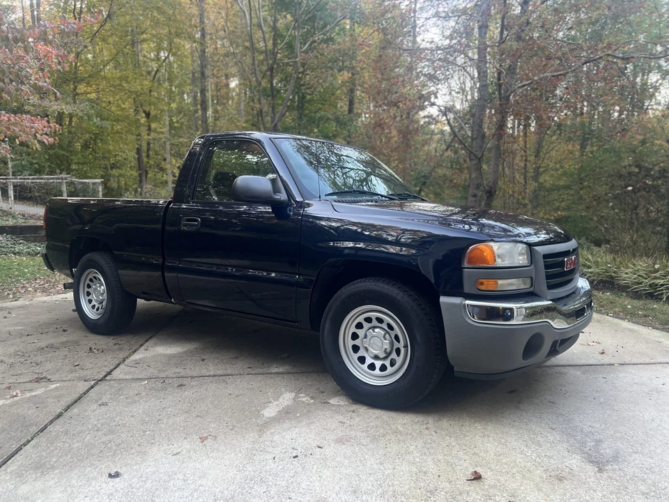 2007 GMC Sierra 2nd Gen - Image 8 of 31