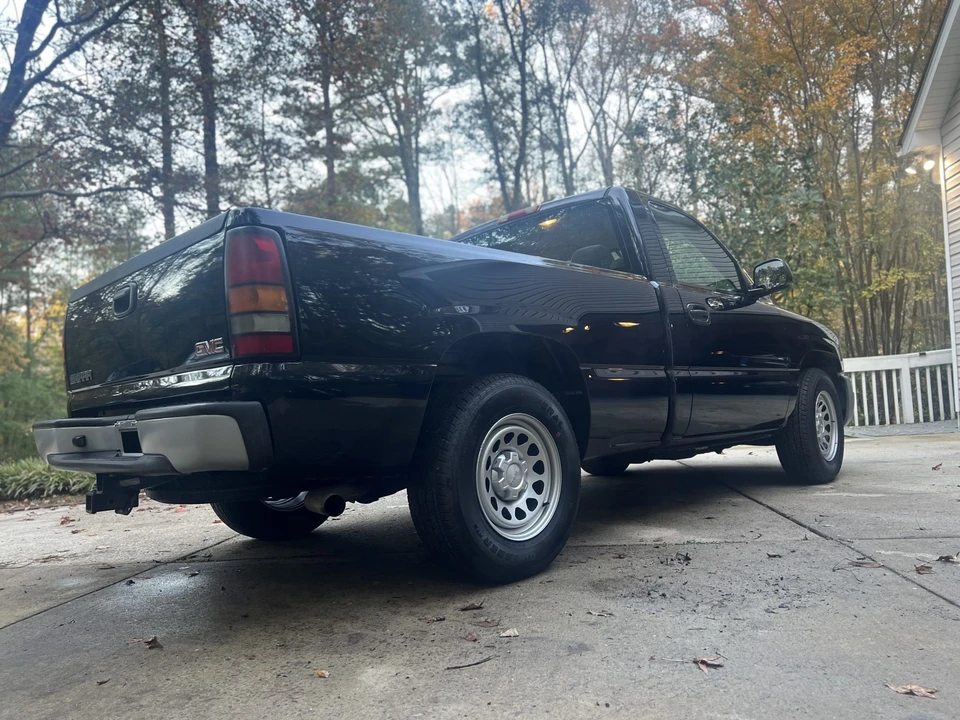 2007 GMC Sierra 2nd Gen - Image 11 of 31