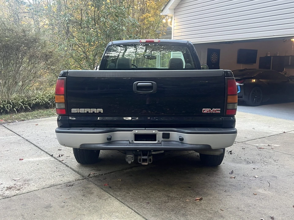 2007 GMC Sierra 2nd Gen - Image 12 of 31