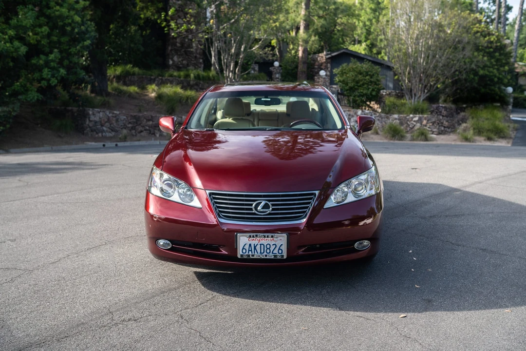 2007 Lexus ES 5th Gen - Image 2 of 31