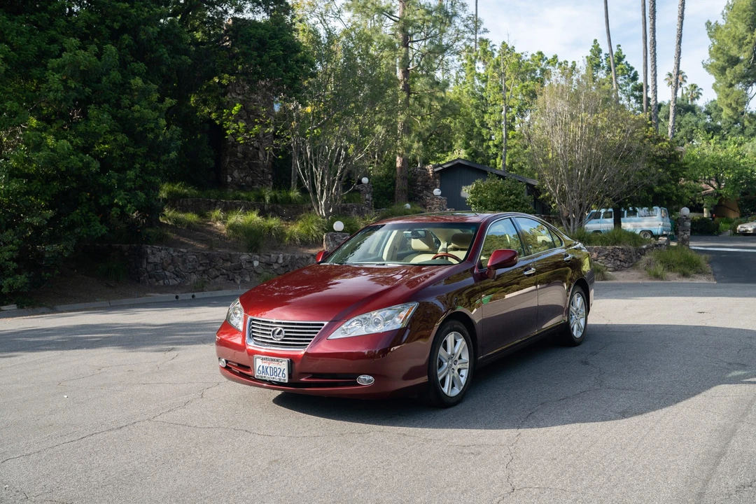 2007 Lexus ES 5th Gen - Image 3 of 31