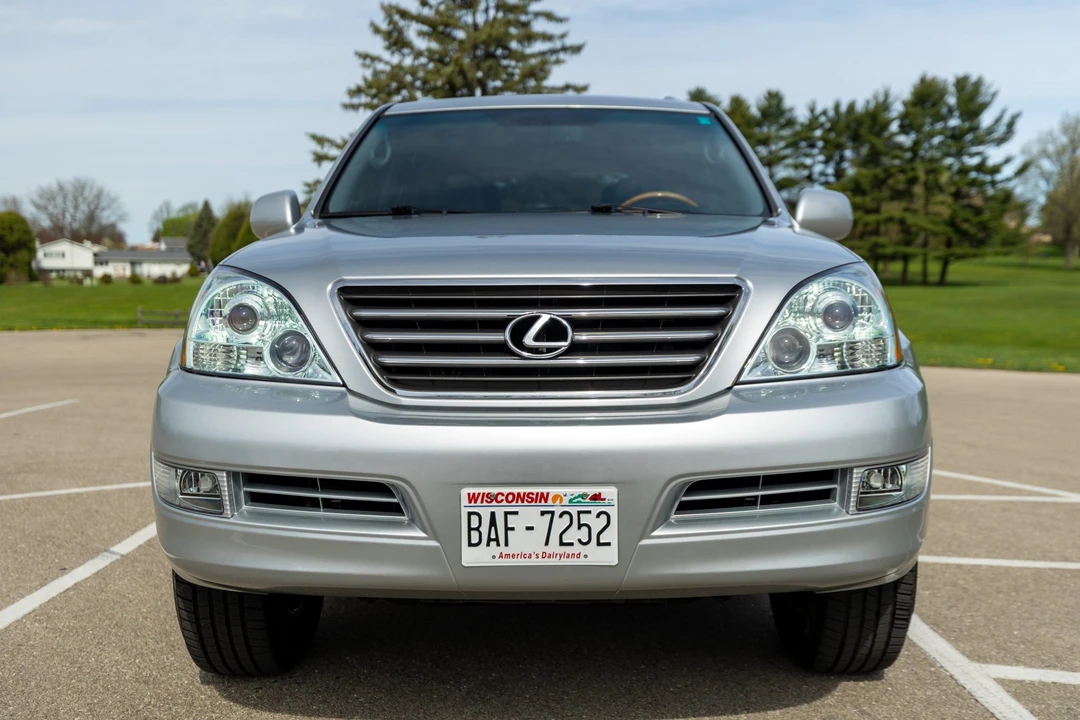 2007 Lexus GX 1st Gen - Image 2 of 31