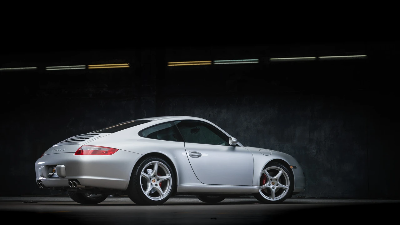 2007 Porsche 997 Carrera S - Image 10 of 31