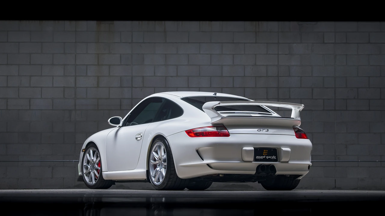 2007 Porsche 997 GT3 - Image 17 of 31