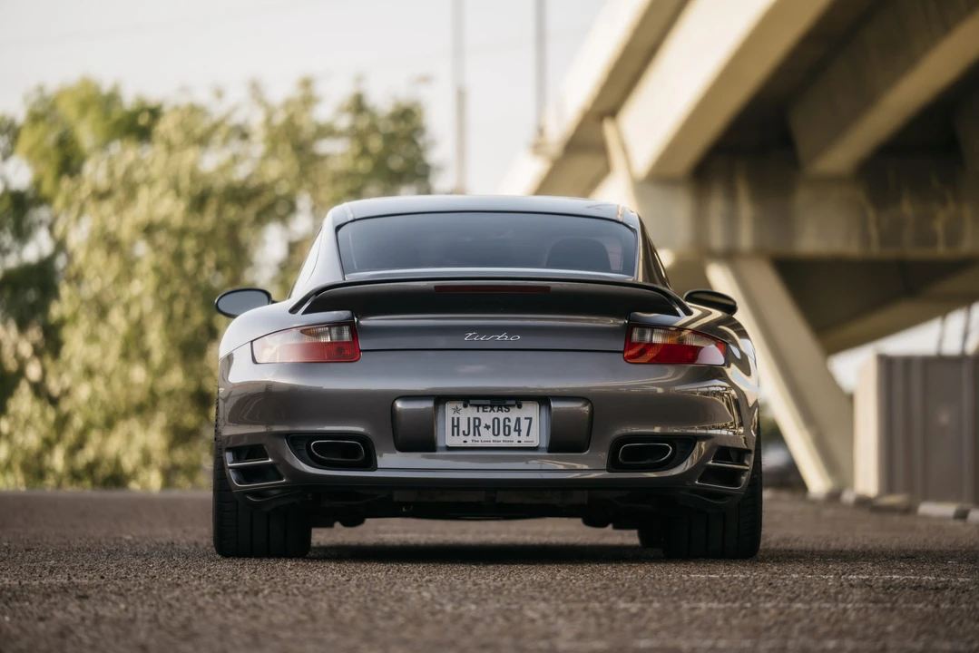 2007 Porsche 997 Turbo - Image 14 of 31