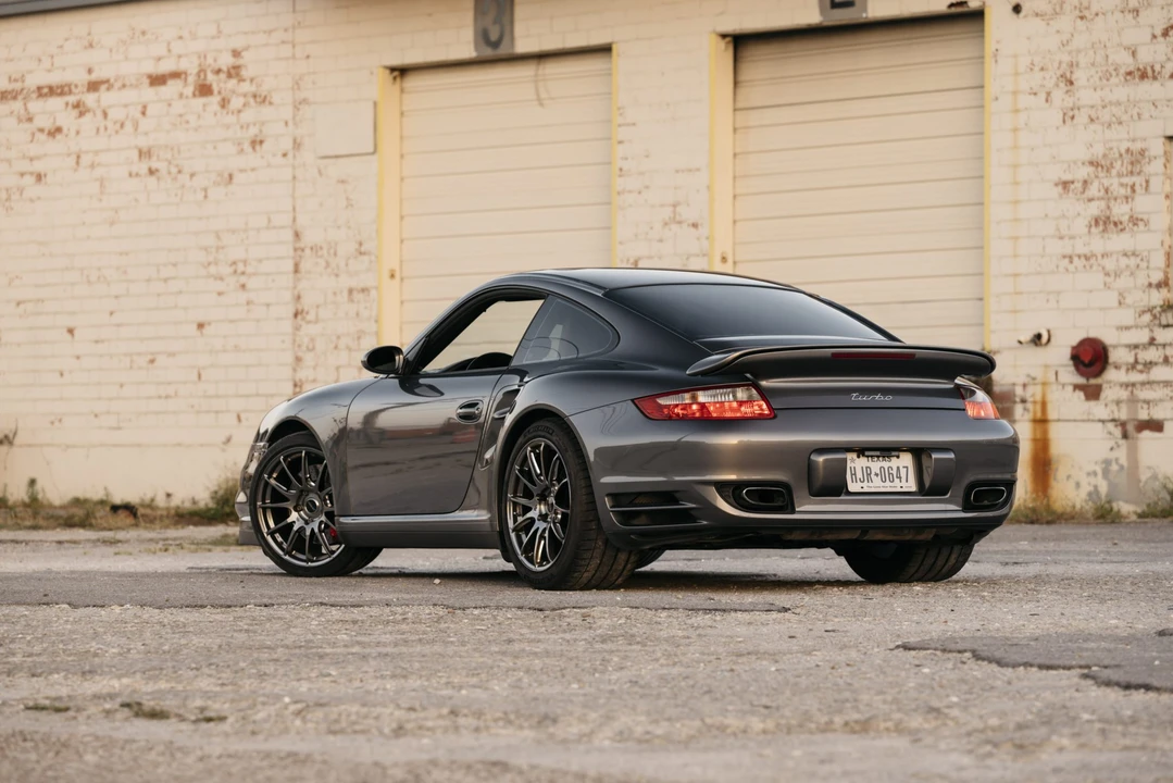 2007 Porsche 997 Turbo - Image 10 of 31