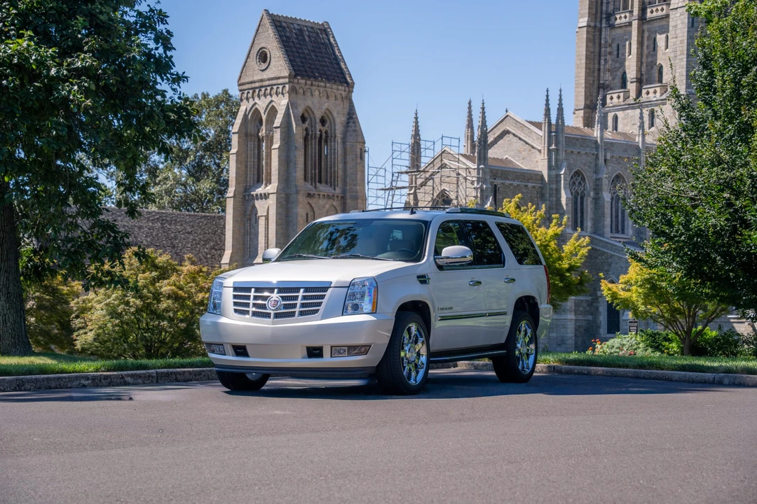 2008 Cadillac Escalade & EXT 3rd Gen - Image 3 of 31