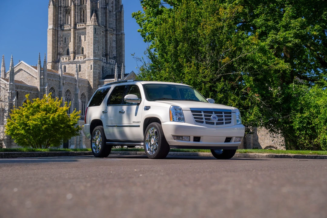 2008 Cadillac Escalade & EXT 3rd Gen - Image 8 of 31