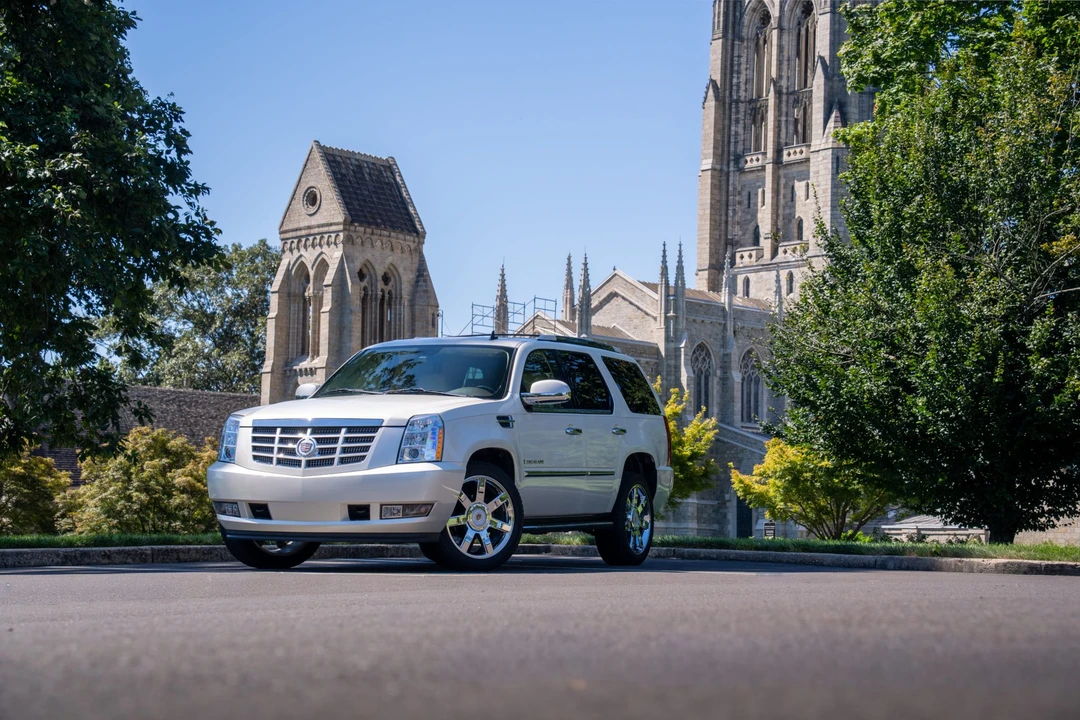 2008 Cadillac Escalade & EXT 3rd Gen - Image 4 of 31