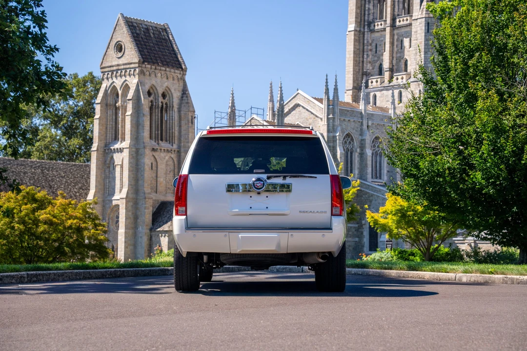 2008 Cadillac Escalade & EXT 3rd Gen - Image 11 of 31