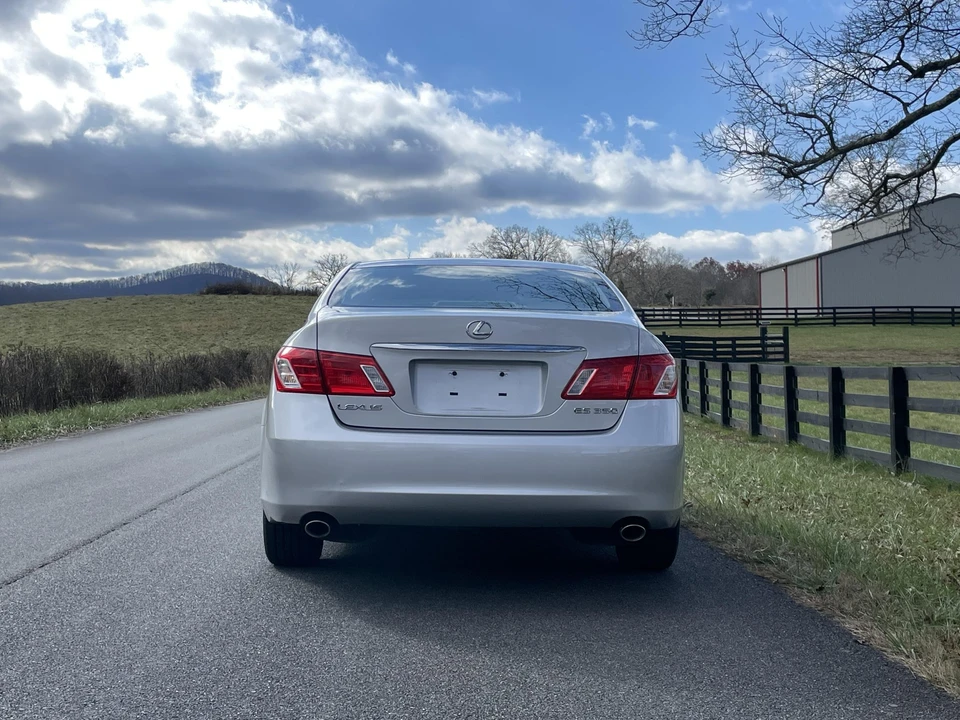 2008 Lexus ES 5th Gen - Image 13 of 31