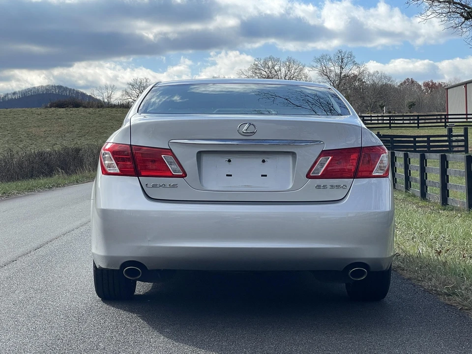 2008 Lexus ES 5th Gen - Image 15 of 31