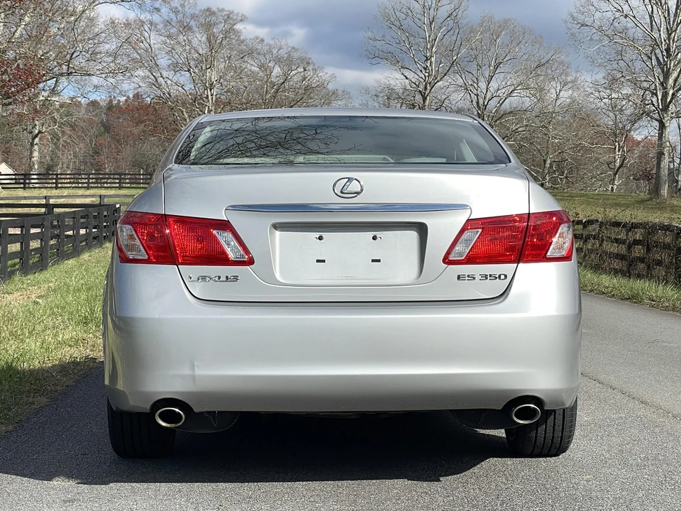 2008 Lexus ES 5th Gen - Image 16 of 31