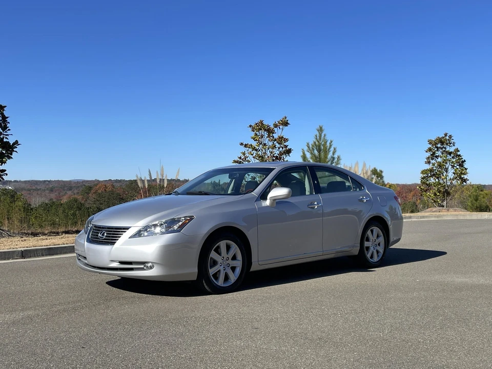 2008 Lexus ES 5th Gen - Image 4 of 31