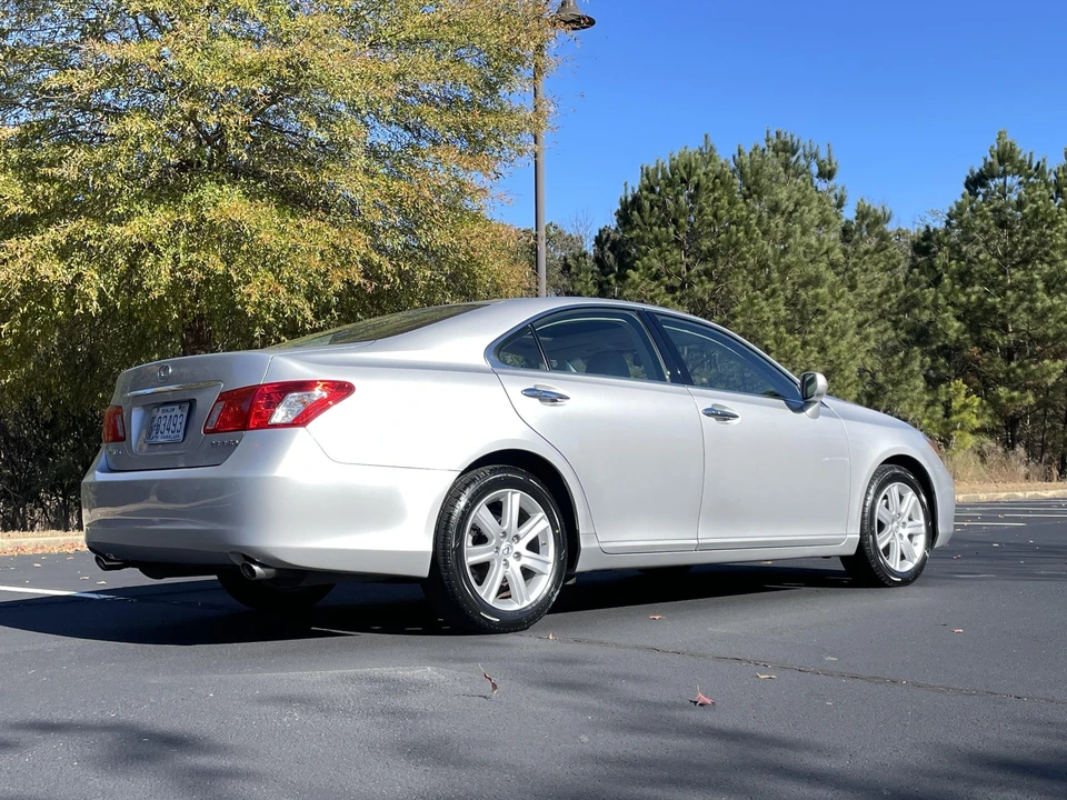 2008 Lexus ES 5th Gen - Image 18 of 31
