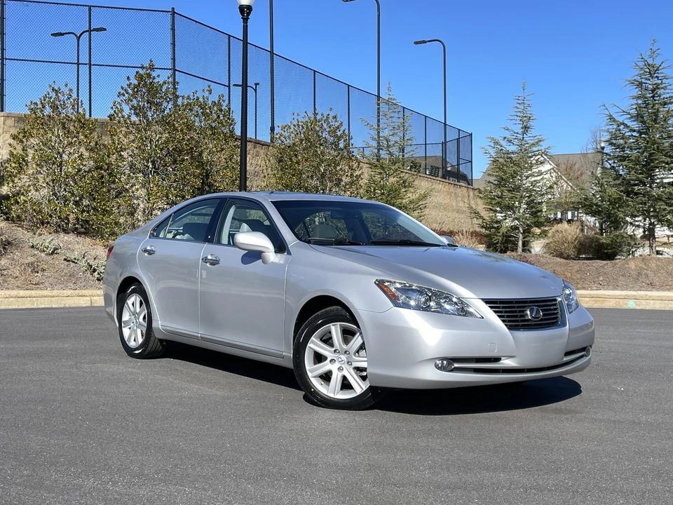 2008 Lexus ES 5th Gen - Image 26 of 31