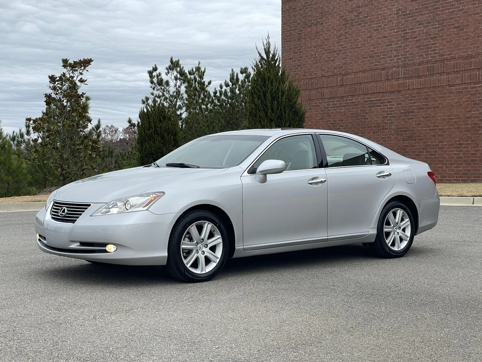 2008 Lexus ES 5th Gen - Image 31 of 31