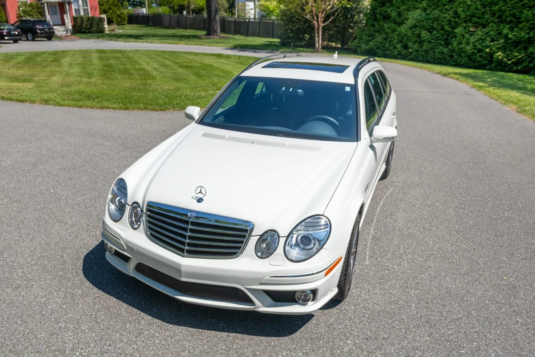 2008 Mercedes-Benz W211 E 55 & E 63 AMG - Image 4 of 31