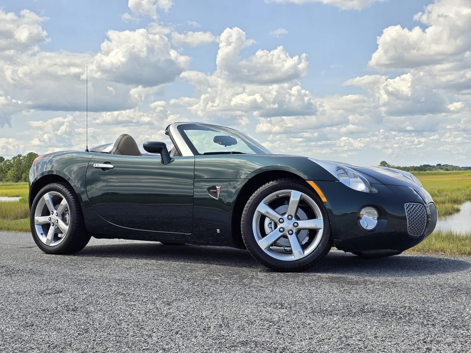 2008 Pontiac Solstice - Image 3 of 31