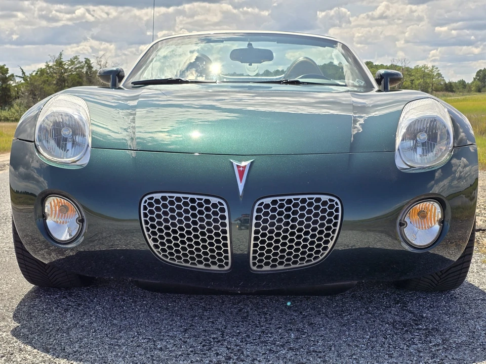 2008 Pontiac Solstice - Image 11 of 31