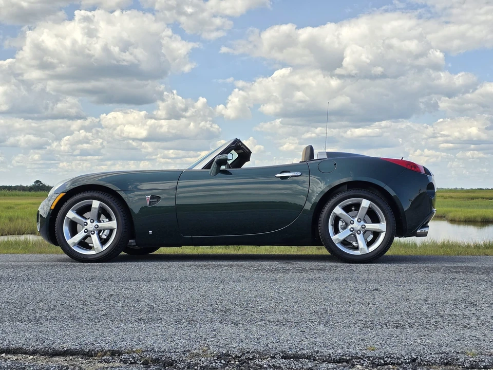 2008 Pontiac Solstice - Image 25 of 31