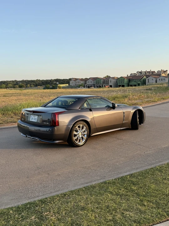 2009 Cadillac XLR - Image 16 of 31