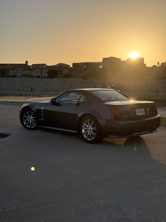 2009 Cadillac XLR - Image 11 of 31