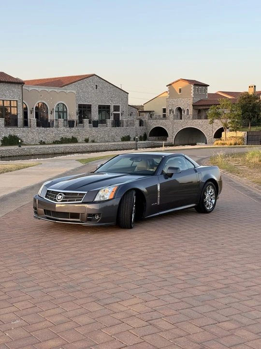 2009 Cadillac XLR - Image 4 of 31
